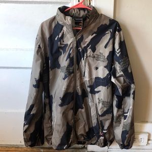 Quiksilver camo windbreaker with retractable hood